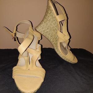 Nine West Women's 'Showntell' Cream color Leather